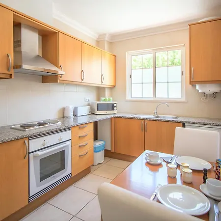 Apart-hotel Aquamar 3*