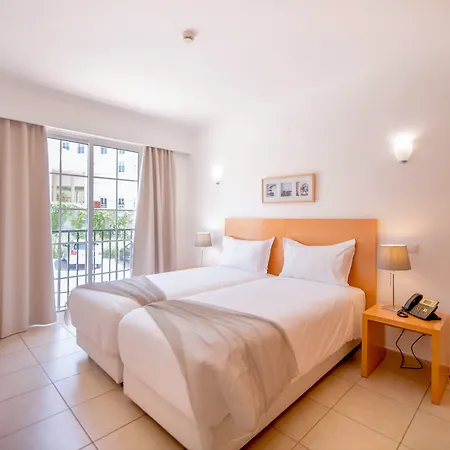 Aquamar Lägenhetshotell 3*