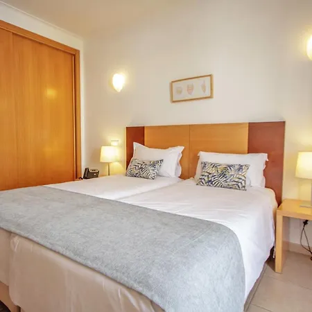 Aquamar Aparthotel 3*